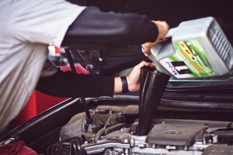 Maximizing the Lifespan of Your Fleet: Tips for Effective Vehicle Maintenance and Upkeep