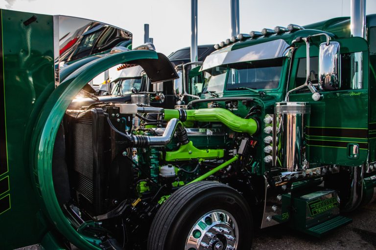 Reducing Engine Idling with GPS Fleet Tracking