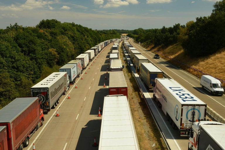Becoming a GPS Fleet Tracking Reseller: A Comprehensive Guide